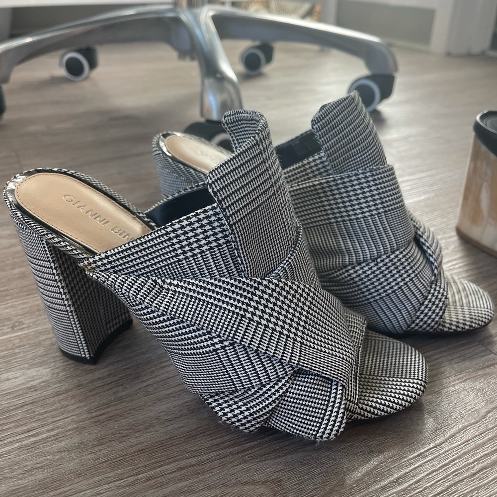 Gianni Bini heel mules